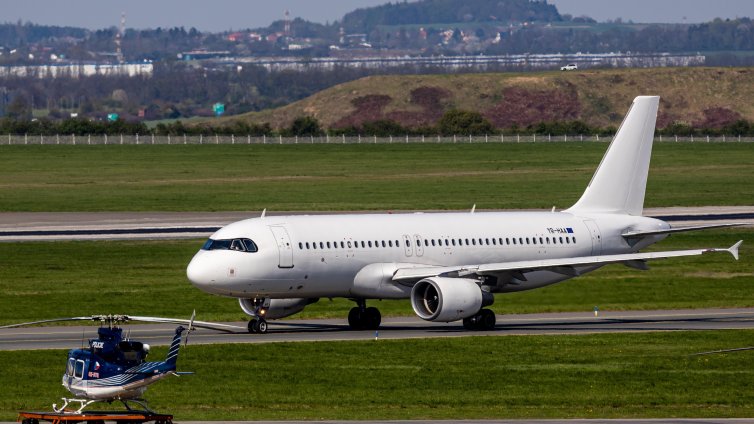 Лятото идва, почивките също: Подгответе се за "много, много скъпи&ldquo; самолетни билети 