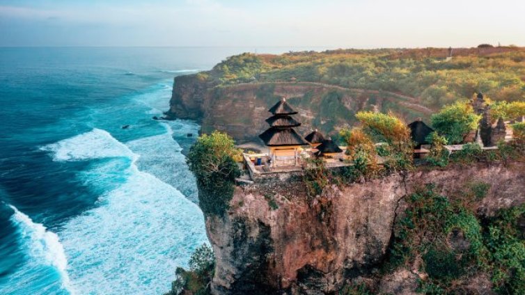 Кои са 10-те топ дестинации за пътешествие по женски с приятелки?