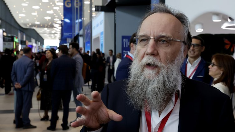 Дугин прогнозира ядрена война: Няма да има Москва, нито Санкт Петербург