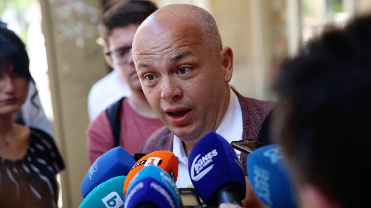 Александър Симов: Кде е големият гаф на Киселова? 