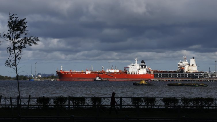 Милиарди за Москва: Ламаншът се превръща в златна мина за Русия