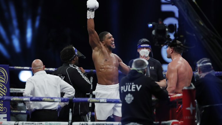 Има сделка: Фюри и Джошуа ще се бият през ноември