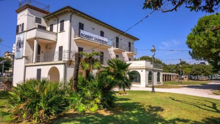 Италиански град купи вилата на Мусолини за читалня 