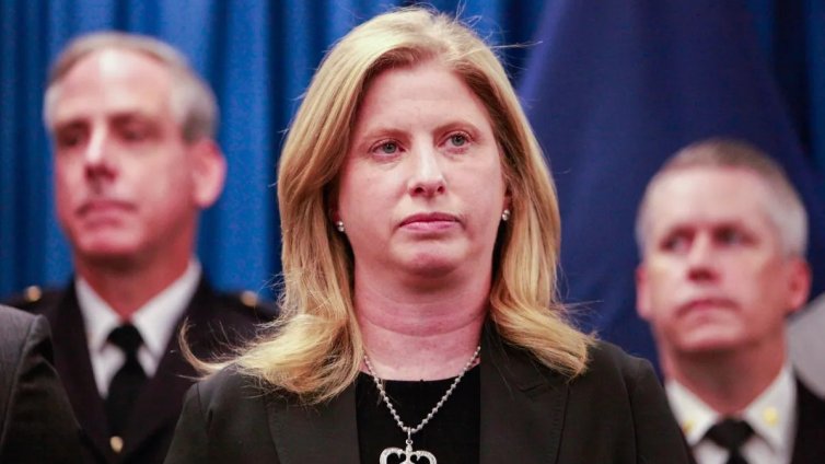 Разследват полицейско насилие над тъмнокож в Ню Йорк