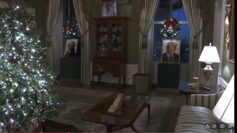 Мелания показа пищната коледна украса в Белия дом