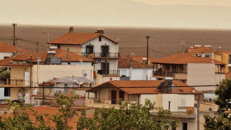 Гърция проверява сделки с имоти с чужденци, сред които и с българи