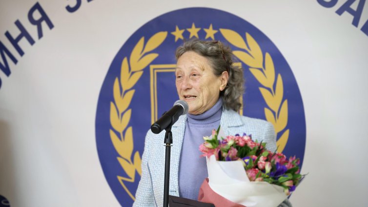 Орден "Стара планина" за Нешка Робева
