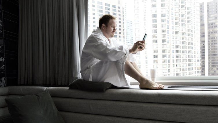 Обявиха позиции за мечтаните работни места: Румсървис критик и изследовател на халати