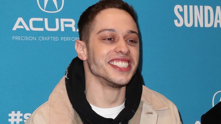 Пийт Дейвидсън си хвана ново гадже