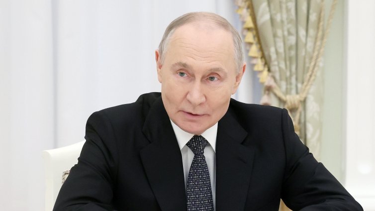 Войната навлиза в петата си година: Ще се запази ли "консенсусът около Путин" сред руснаците?