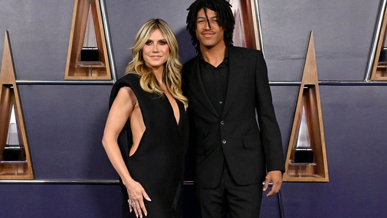 Хайди Клум и 20-годишният ѝ син от Сийл - Хенри - красят корицата на модно списание