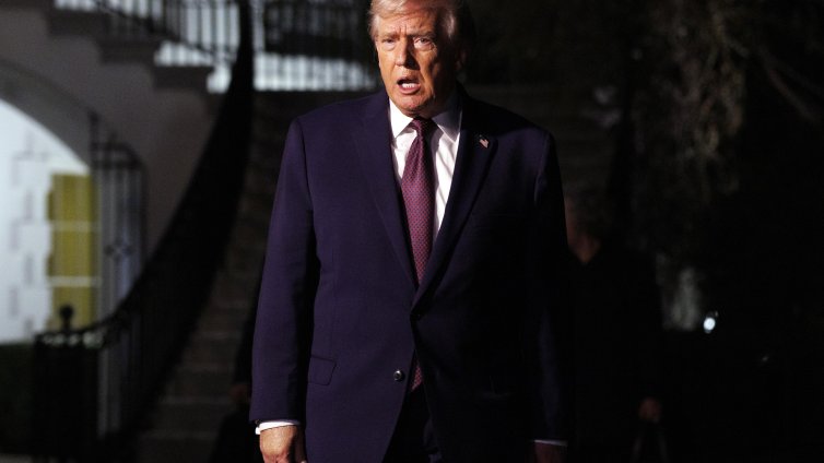 Войната за трона на Тръмп начело на MAGA започна, кои са фаворити?