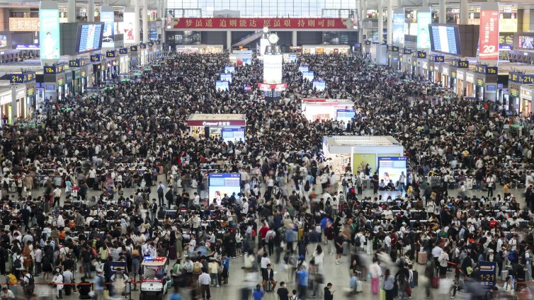 Китай вече иска хората да работят по-малко и да харчат повече