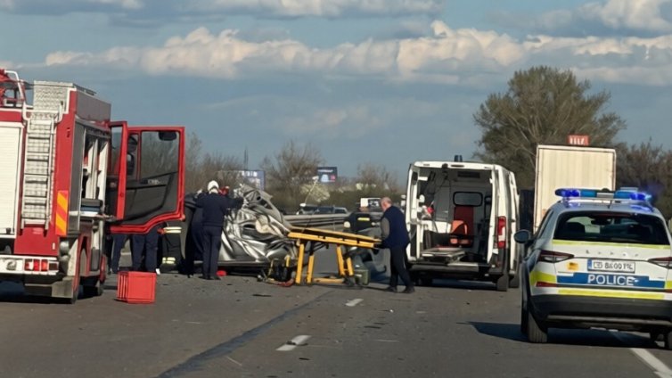 Тежка катастрофа на изхода на София по АМ "Тракия" 