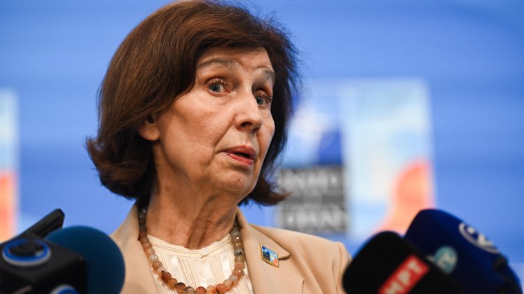 От срещата на НАТО Силяновска призова за деблокиране разширяването на ЕС