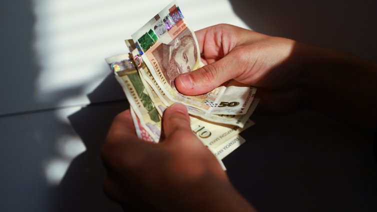 От 7 май започва изплащането на пенсиите за месеца