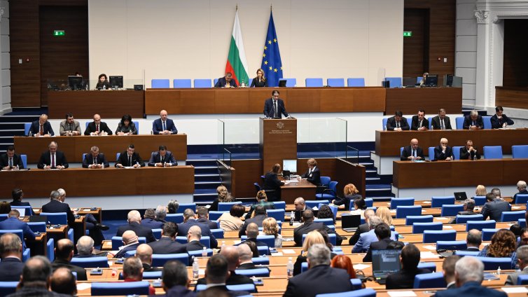 Радев връчва мандата, но на практика сме в предизборна кампания