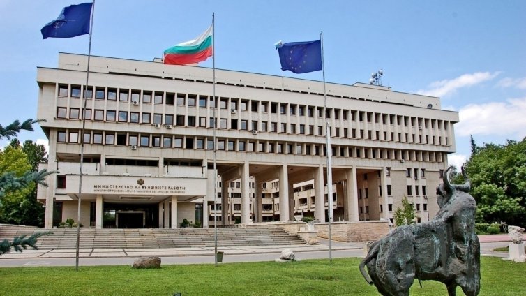 МВнР: Българите да избягват движение в центъра на големите градове в Гърция