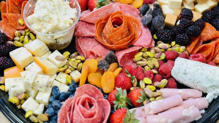 Рецептата Dnes: Рози от колбас