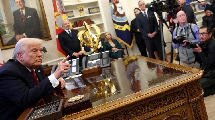 Русия може да се сблъска с 500% мита за уран и петрол