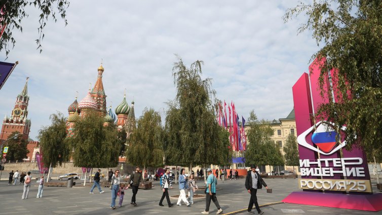 В Москва войната е един друг свят: Никой от познатите ни не се бие
