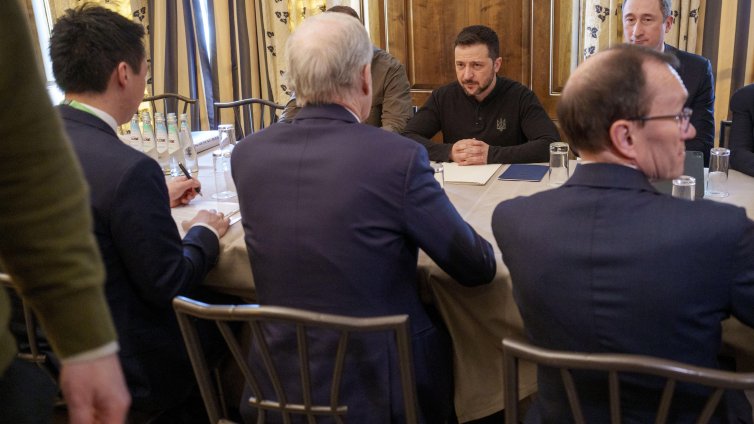 Притисната между Путин и Тръмп, за Европа идва моментът на истината