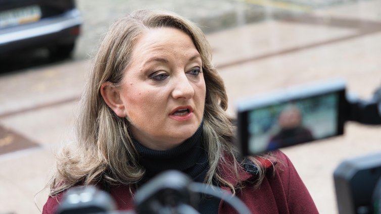 Приеха на комисия възможността за гъвкаво работно време на родители на ученици през лятото