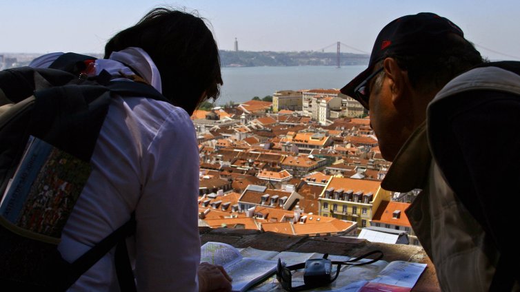 Изследване: Иберийският полуостров се върти по посока на часовниковата стрелка 