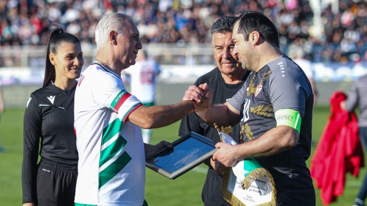 Северна Македония победи звездите ни от САЩ '94 в благотворителен мач за Кочани