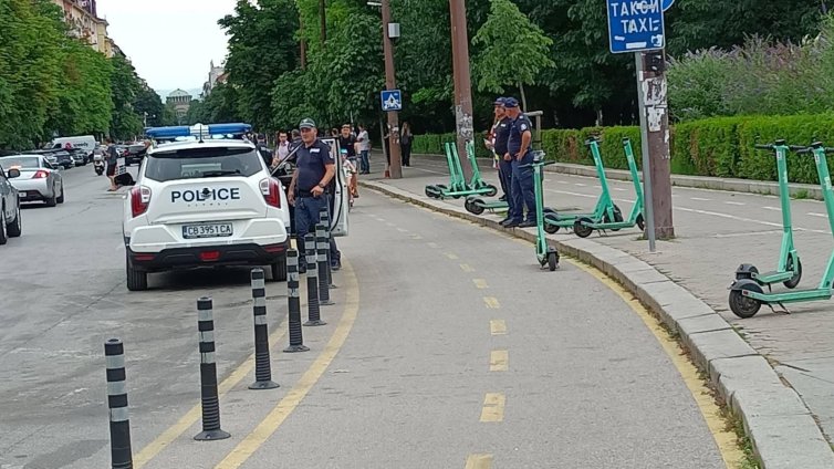 За 8 часа хванаха 43-ма нарушители с тротинетки в София 