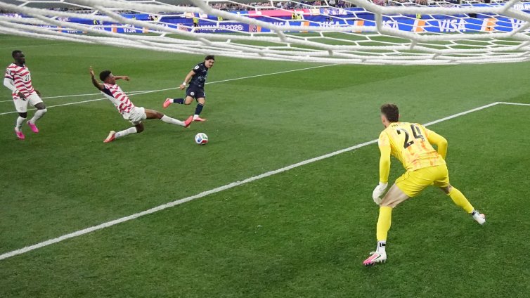 САЩ започна ударно на Световното, удари Парагвай с 4:1
