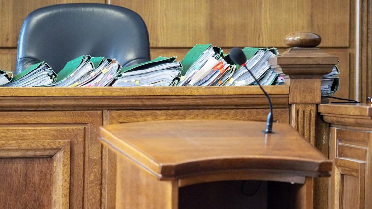 Насилието над малкия Адриан: Майката сключи споразумение за условна присъда