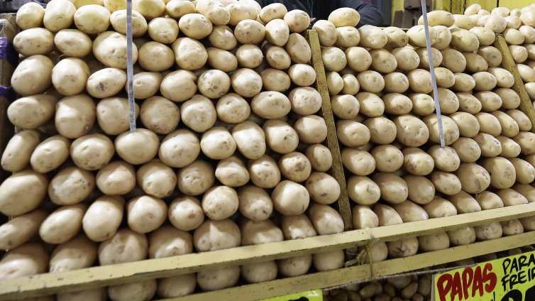 Скокът в цените на картофите подхранва инфлационните проблеми за най-бедните в Русия