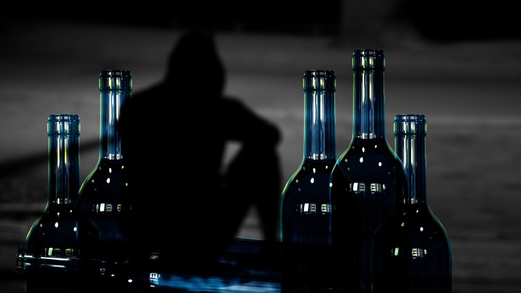 Бивш алкохолик разкри признаците на зависимост, които мнозина не разпознават ВИДЕО