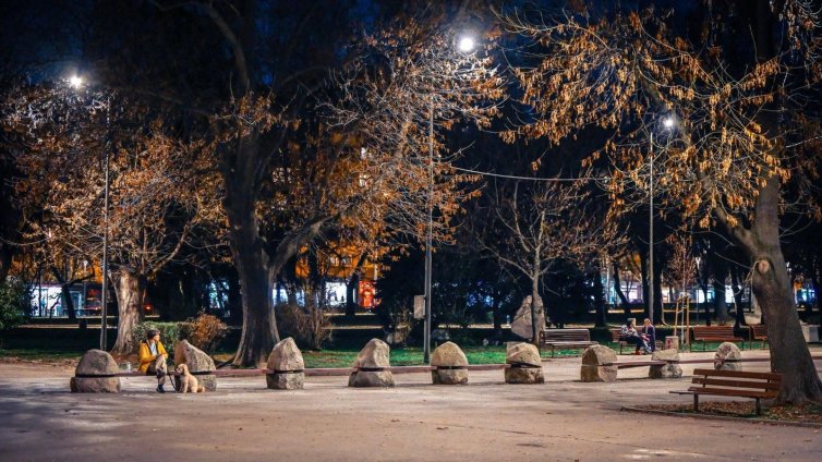 Ново осветление в столичния парк "Заимов"