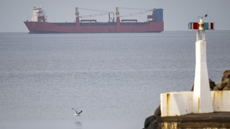 Трима моряци убити при украинска атака с дронове срещу руски кораб с пшеница