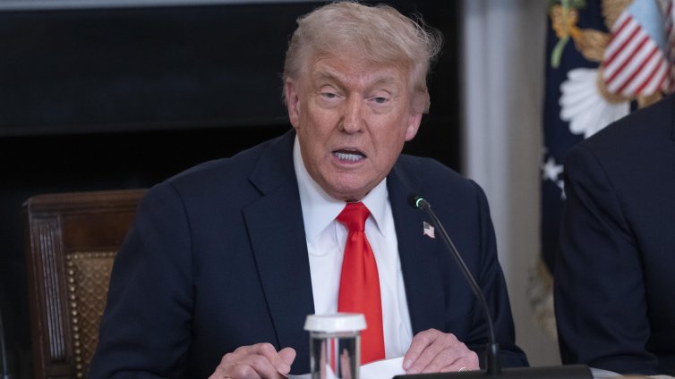 Тръмп: Може да е по-добре Украйна и Русия да бъдат оставени да се борят известно време