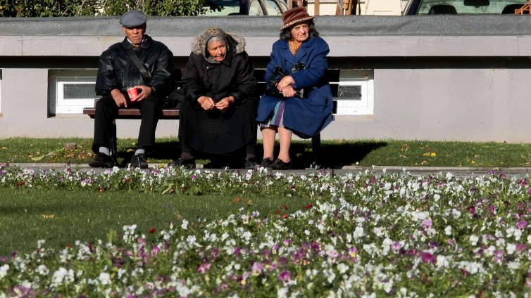 Средната продължителност на живота в България се увеличава