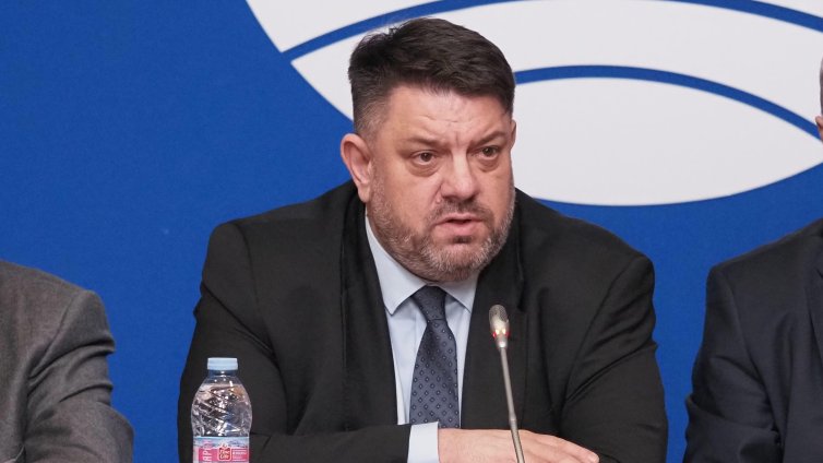 Ако не подкрепим бюджета, ще изпаднем в режим на &ldquo;свободно падане&rdquo;