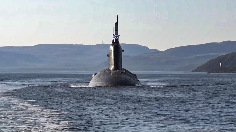Втори Курск: Руска подводница е аварирала край Гибралтар, заплашва я експлозия?