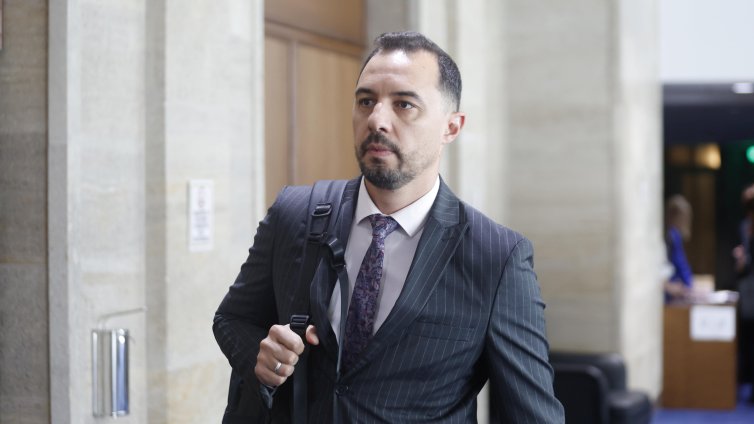 Богданов: България модернизира запасите си чрез помощта за Украйна