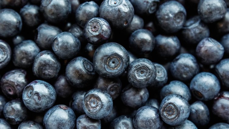 Рецептата Dnes: Кекс със сини боровинки