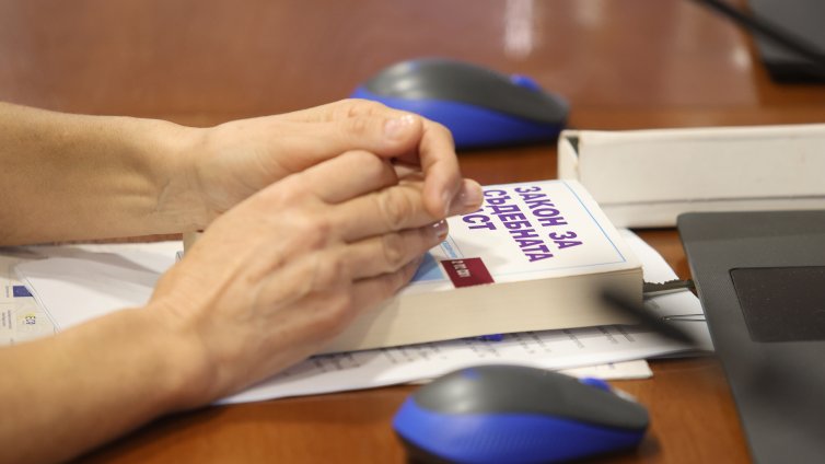 Прокуратурата разследва Картофа, който заплаши Кандев 