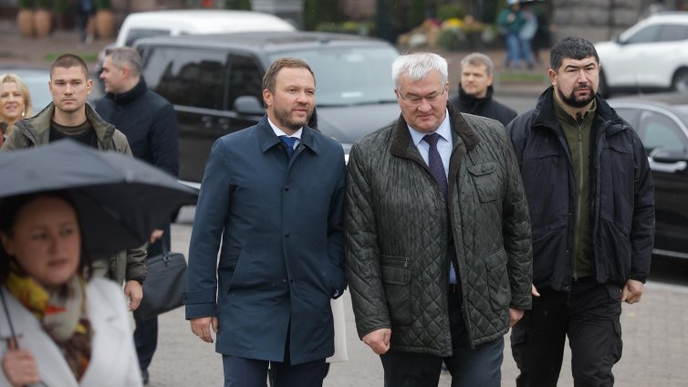 Естония: Украйна да продължи да нанася удари по военна инфраструктура в руския тил