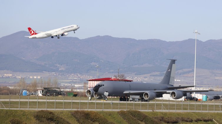 Иран ни заплаши заради самолетите на летище София: Ще вземем мерки 