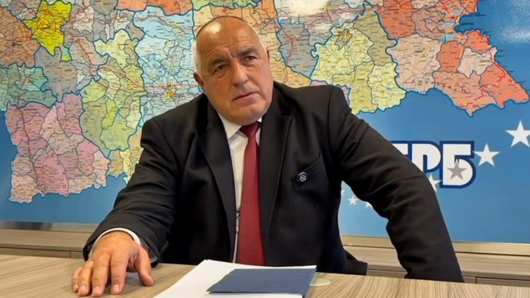 Борисов: Кабинетът да спре с уволненията и да се заеме със спекулата с горивата 