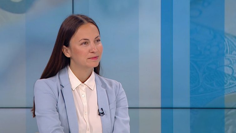 Ева Майдел за еврото: Положителният доклад е впечатляващ успех