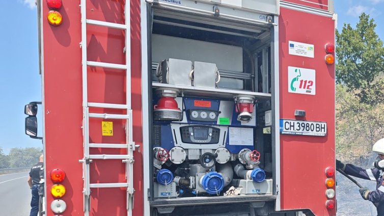 27 пожара гасиха огнеборците за изминалото денонощие, един човек пострада