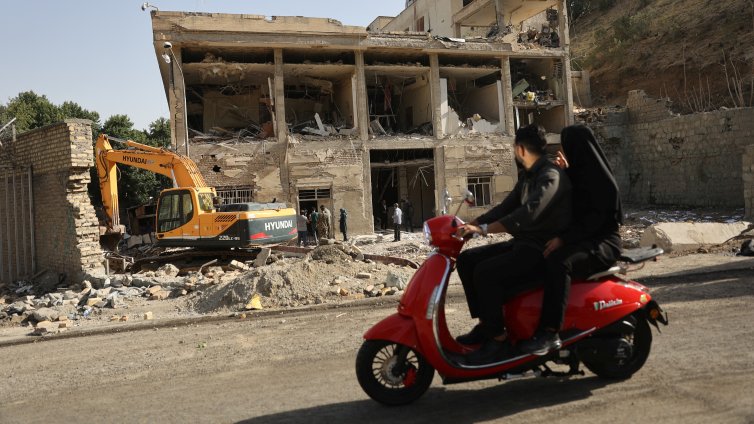 Иран възнамерява да продължи ядрената си програма