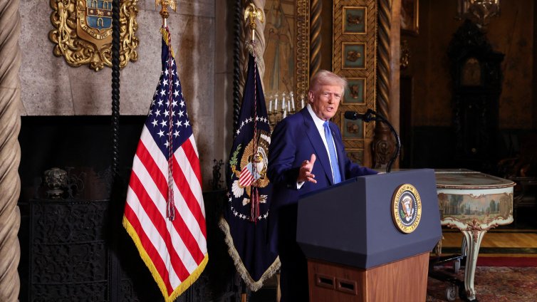 Тръмп продължава &bdquo;огъня&ldquo;: Зеленски можеше да участва в срещата с Русия